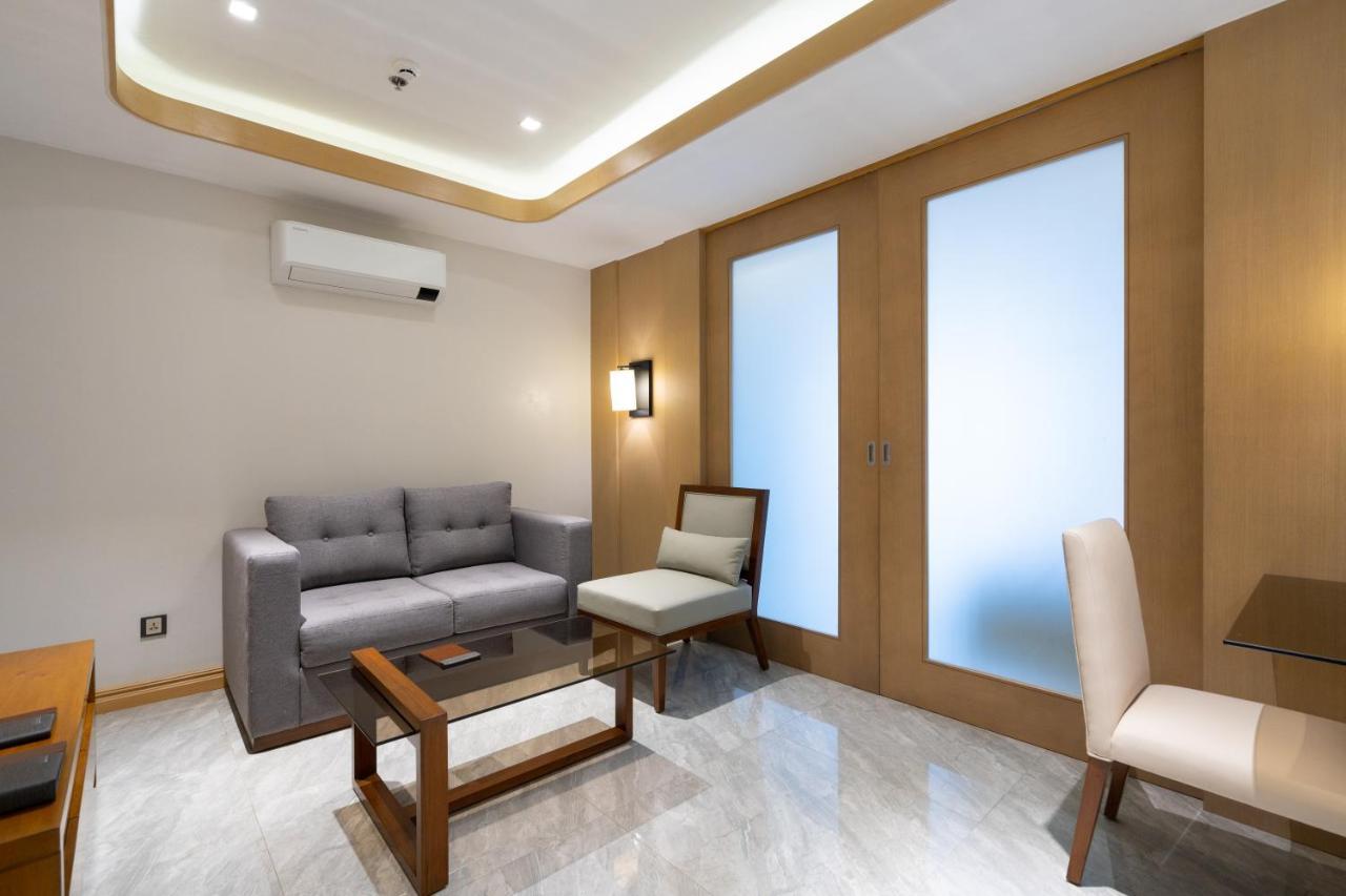 One Euphoria Luxe Hotel آنغلوس المظهر الخارجي الصورة